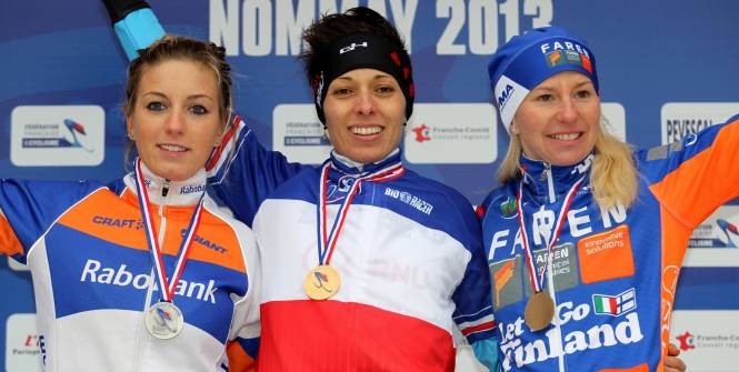 Christel Ferrier sur le podium des France de cyclo-cross