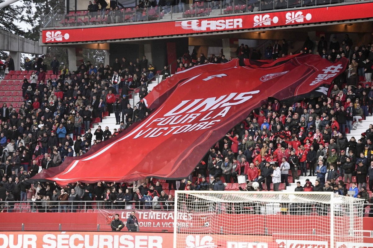 Coronavirus : Le foot français aspire à conserver près de 8 000&nbsp;emplois