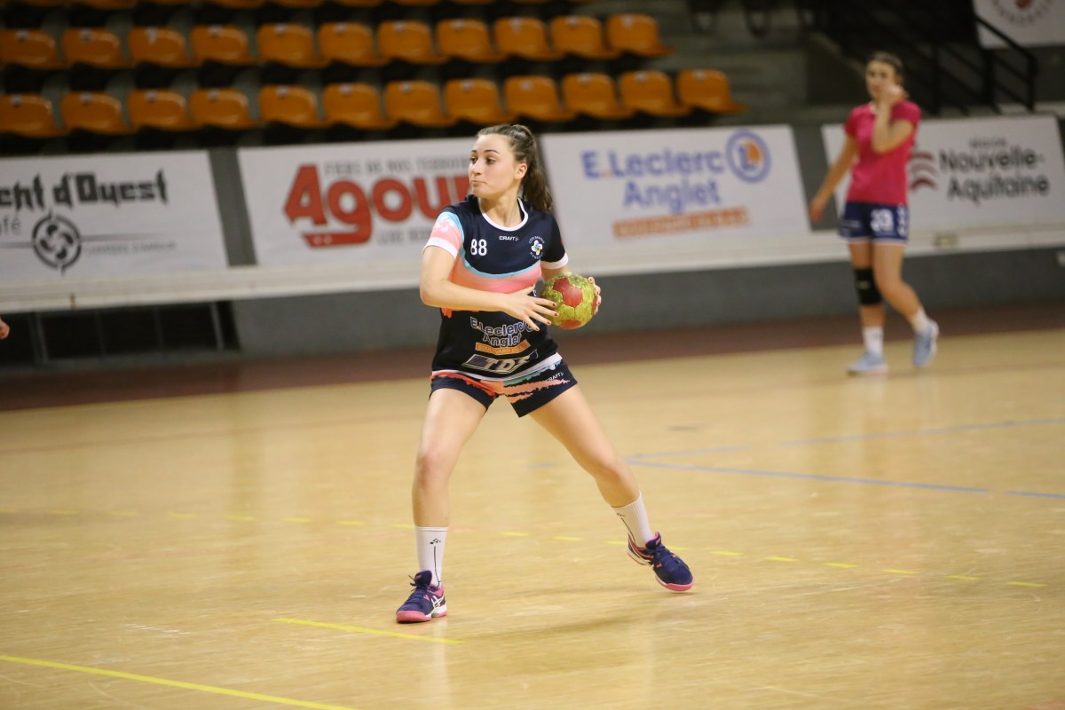 Côte Basque Handball : Léa Iralde s&rsquo;attend à une rude&nbsp;concurrence