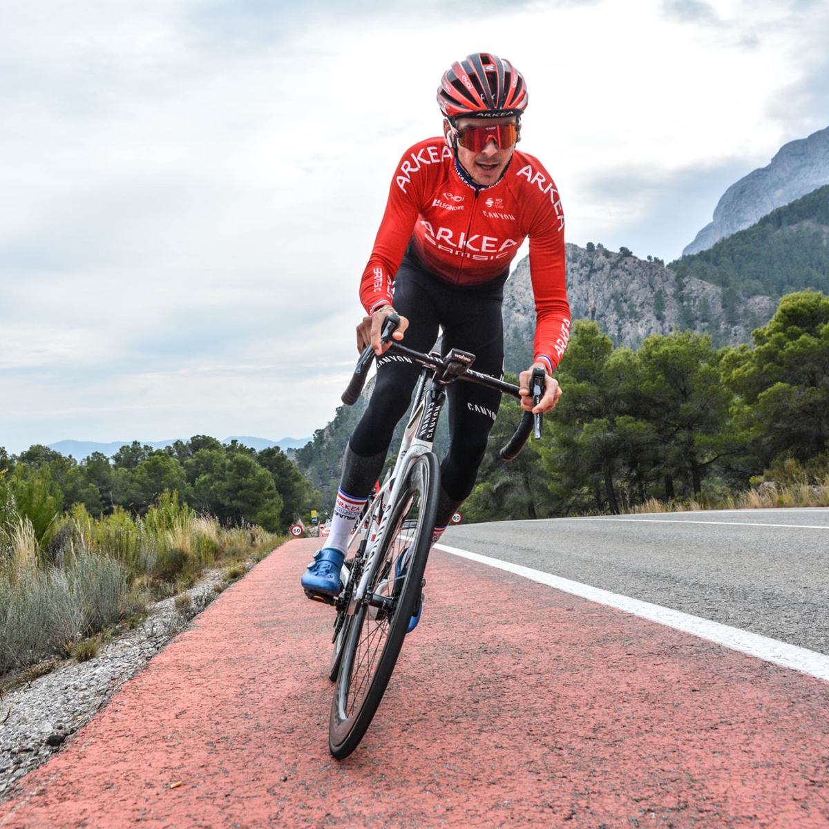 Cyclisme : les maillots 2021 des 10 équipes&nbsp;françaises